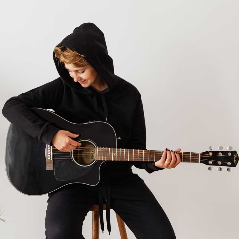 easy guitar learning for teens in Santa Ana