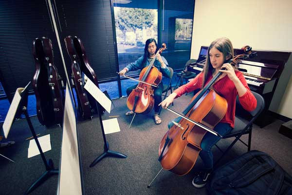 Cello lessons at OC Musica