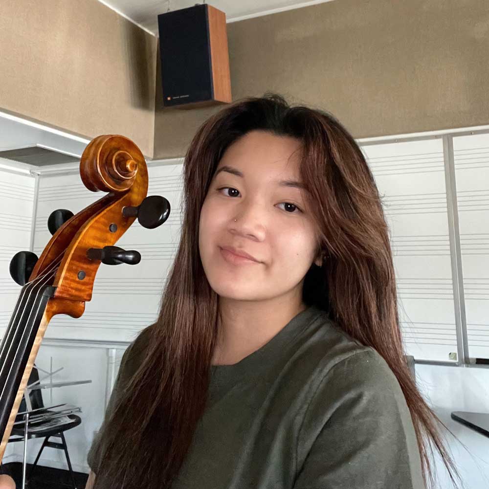 Jasmin Cruz